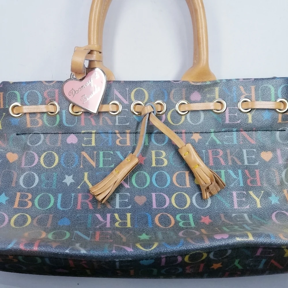 🌸 Dooney‎ & Bourke | Signature Letters Hand